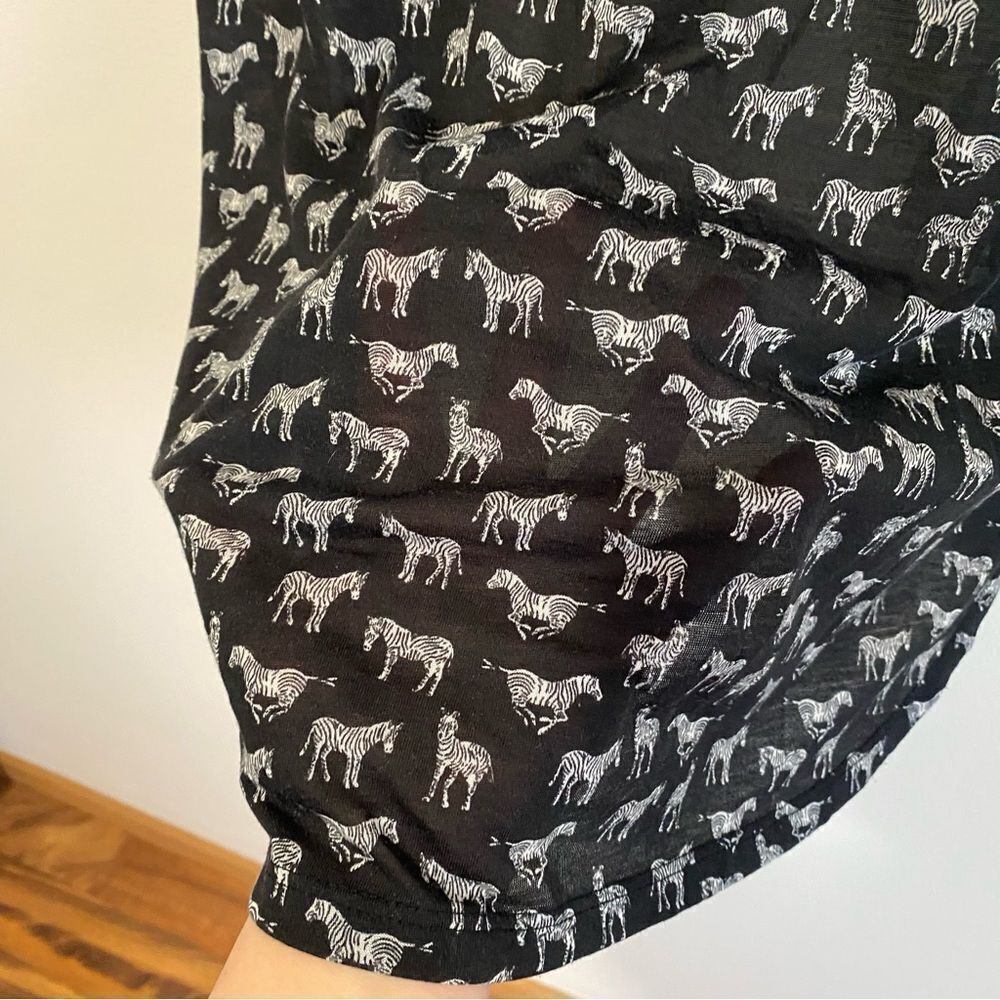 H&M Black Zebra Short Sleeve Top - Picture 6 of 10